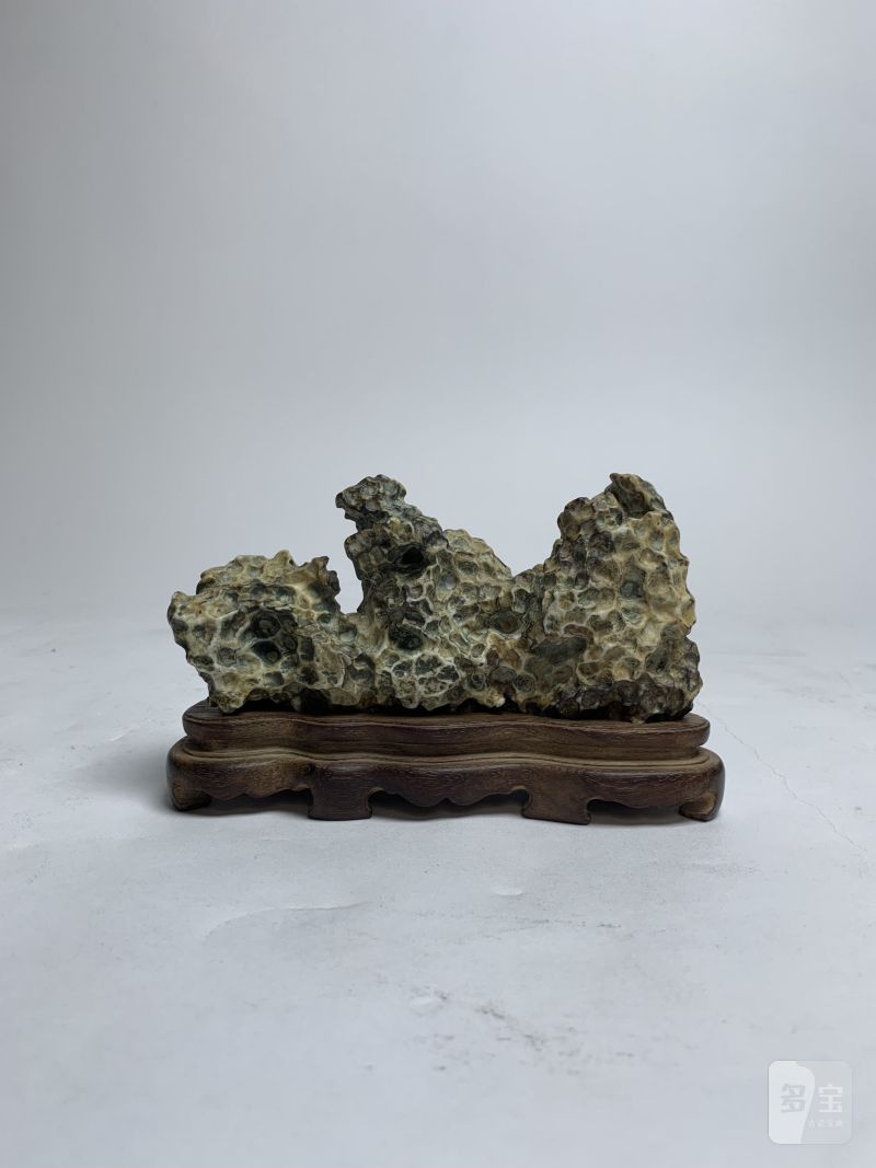 清中期 绞胎加彩仿太湖石瓷山 - 图2